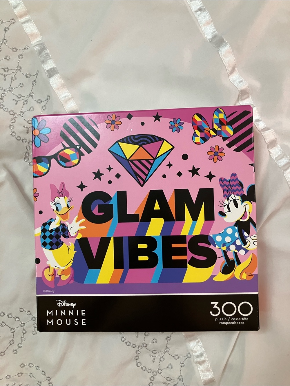 Disney Pink Glam Vibes Minnie & Daisy Puzzle Box